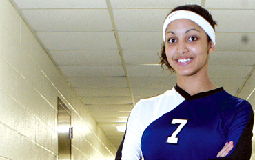 Cove's Blount helps lead Lady Dawgs to fast start